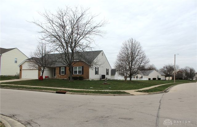 201 Sagebrush Drive, Clayton, OH 45315