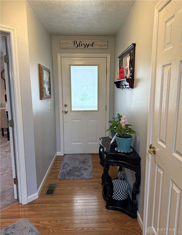 201 Sagebrush Drive, Clayton, OH 45315