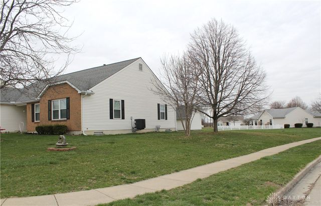 201 Sagebrush Drive, Clayton, OH 45315