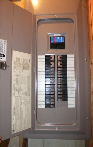 201 Sagebrush Drive, Clayton, OH 45315