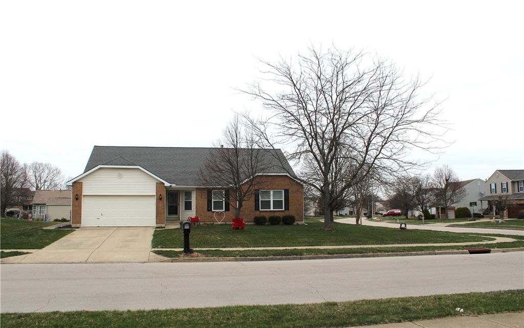 201 Sagebrush Drive, Clayton, OH 45315