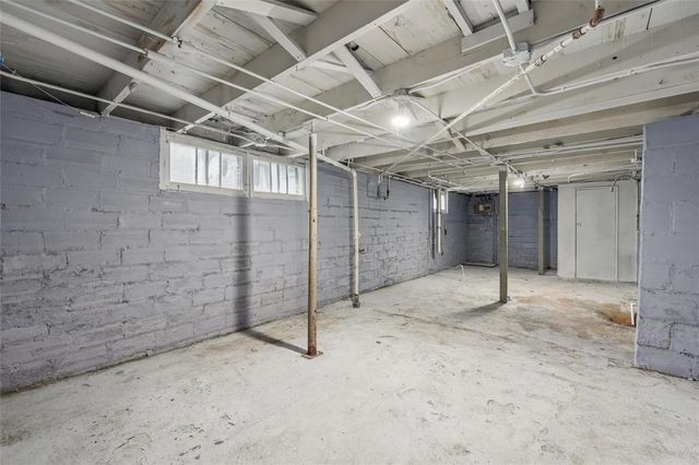 2636 Des Moines Street, Des Moines, IA 50317