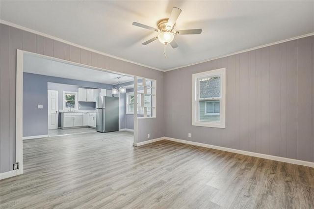 2636 Des Moines Street, Des Moines, IA 50317