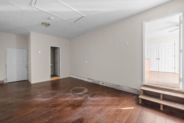 3282 N Senseney Cir, Clarksville, TN 37042