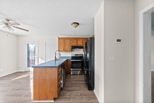 3282 N Senseney Cir, Clarksville, TN 37042