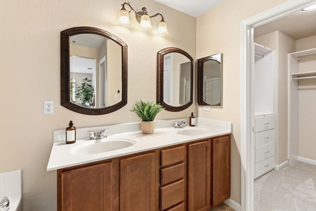3705 Esplanade Cir, Folsom, CA 95630