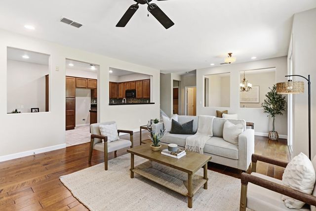 3705 Esplanade Cir, Folsom, CA 95630