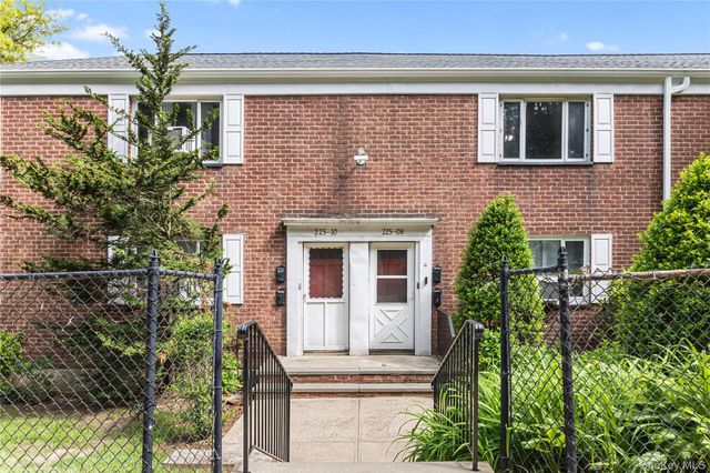 225-08 Stronghurst Avenue Upper, Queens Village, NY 11427