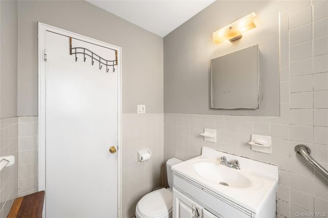 225-08 Stronghurst Avenue Upper, Queens Village, NY 11427