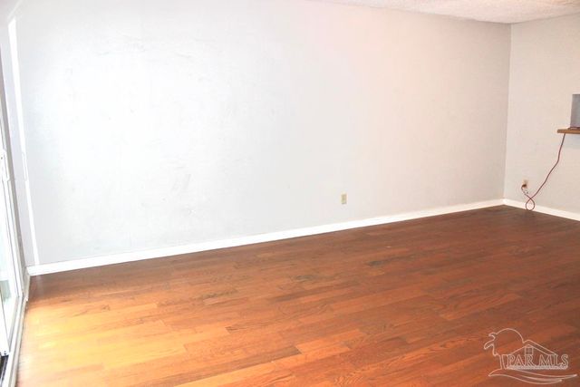 7705 Kipling St D, Pensacola, FL 32514