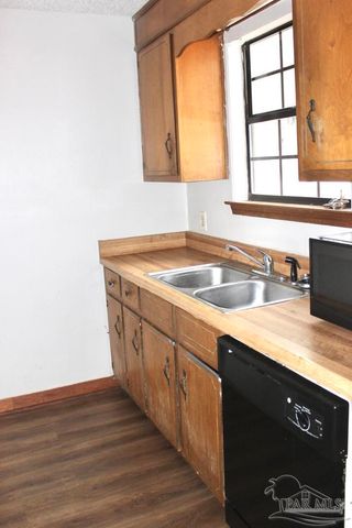 7705 Kipling St D, Pensacola, FL 32514