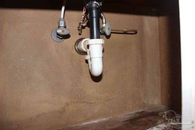 7705 Kipling St D, Pensacola, FL 32514