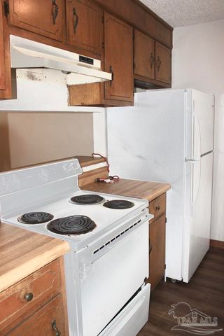 7705 Kipling St D, Pensacola, FL 32514