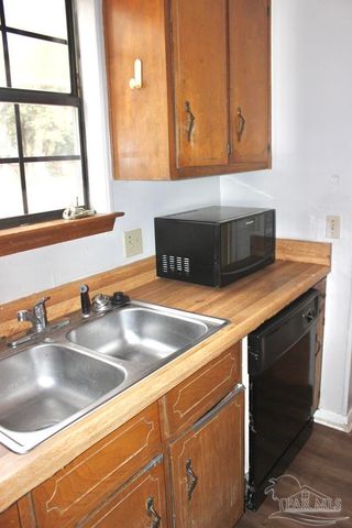 7705 Kipling St D, Pensacola, FL 32514