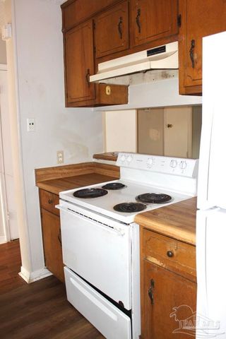 7705 Kipling St D, Pensacola, FL 32514