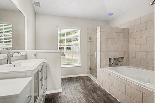 5626 S LOMA VISTA COURT, Davenport, FL 33896