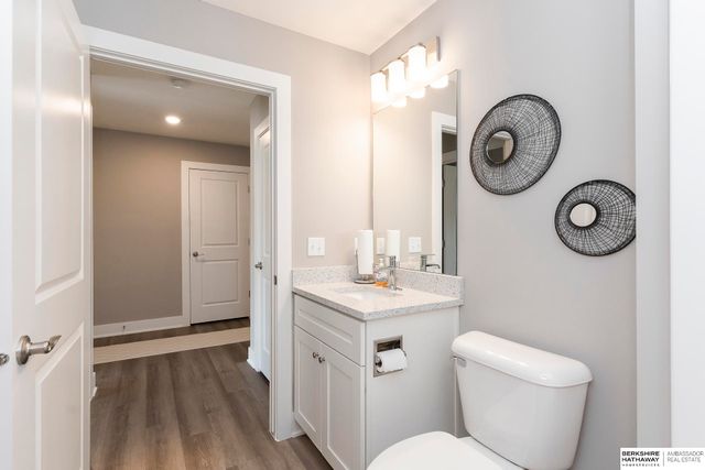 4916 S 199th Avenue, Omaha, NE 68135