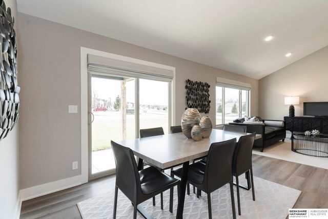 4916 S 199th Avenue, Omaha, NE 68135