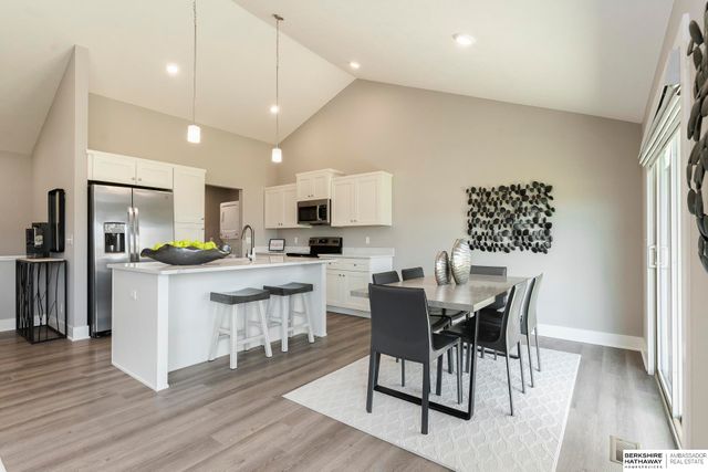 4916 S 199th Avenue, Omaha, NE 68135