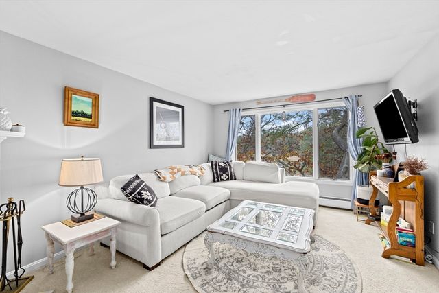 15E Riverview Ave 15E, Mashpee, MA 02649