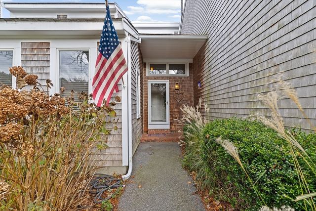 15E Riverview Ave 15E, Mashpee, MA 02649