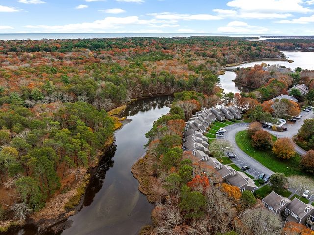 15E Riverview Ave 15E, Mashpee, MA 02649