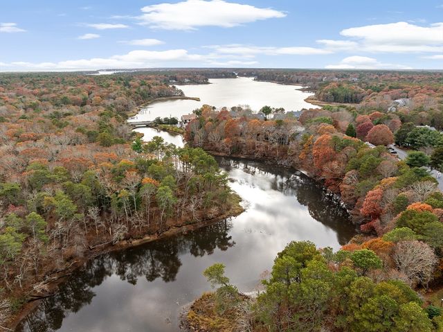 15E Riverview Ave 15E, Mashpee, MA 02649