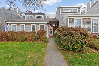 15E Riverview Ave 15E, Mashpee, MA 02649