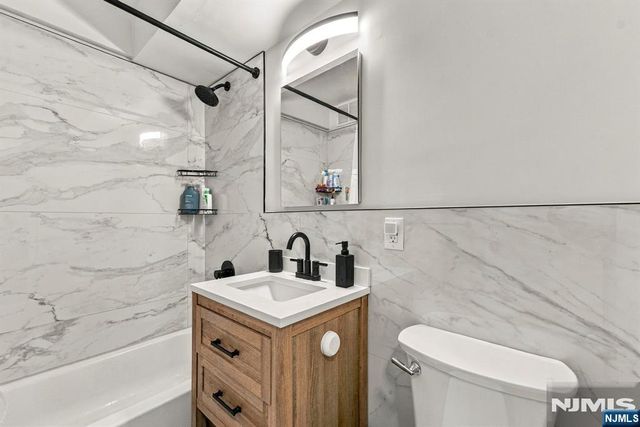 90 Prospect Avenue 3G, Hackensack, NJ 07601