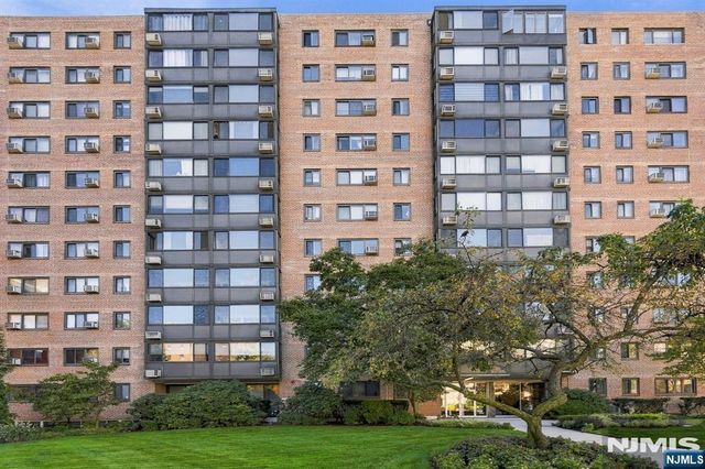 90 Prospect Avenue 3G, Hackensack, NJ 07601