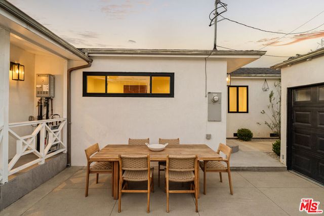 8356 Naylor Avenue, Los Angeles, CA 90045