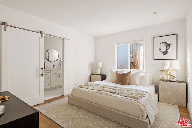 8356 Naylor Avenue, Los Angeles, CA 90045
