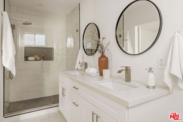 8356 Naylor Avenue, Los Angeles, CA 90045