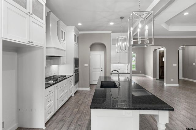 189 County Road 2321, Mineola, TX 75773