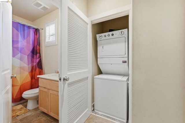 104 Serra Way, San Pablo, CA 94806
