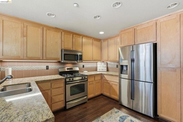 104 Serra Way, San Pablo, CA 94806