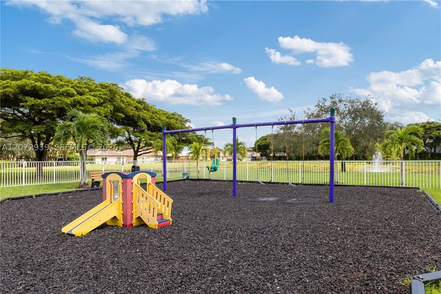 6711 Spring Garden Run, Lake Worth, FL 33463