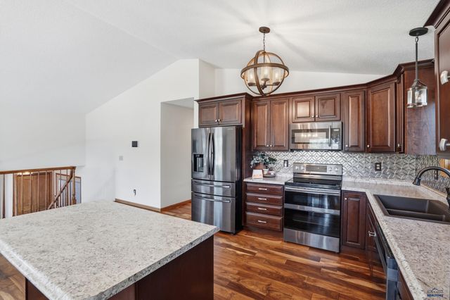110 WINDSLOW DR, Rapid City, SD 57701