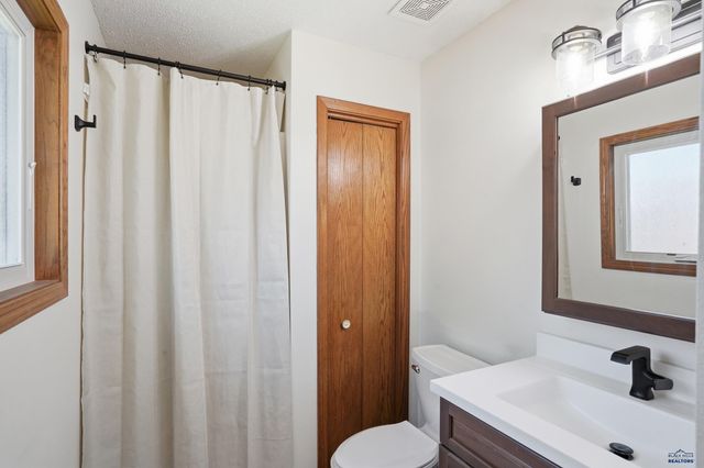 110 WINDSLOW DR, Rapid City, SD 57701