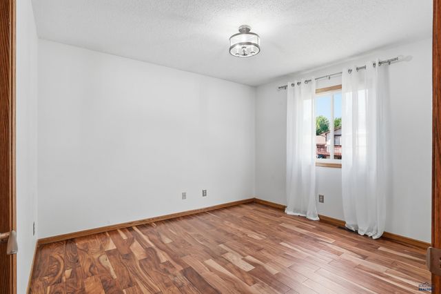 110 WINDSLOW DR, Rapid City, SD 57701