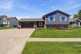110 WINDSLOW DR, Rapid City, SD 57701