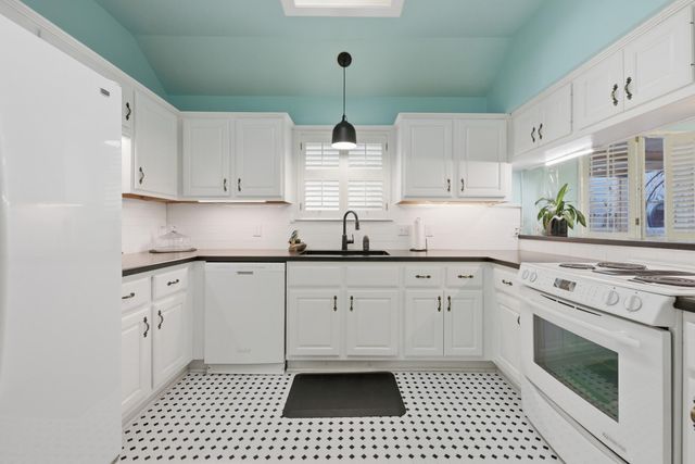 1514 Bennett, Bryan, TX 77802