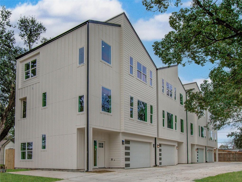 5024 Winnetka Street B, Houston, TX 77021