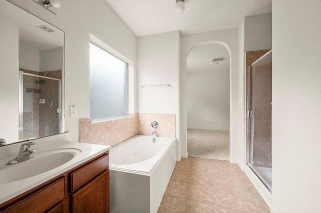 7803 Blue Lakes, Rosenberg, TX 77469