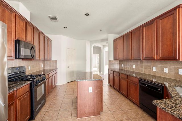 7803 Blue Lakes, Rosenberg, TX 77469