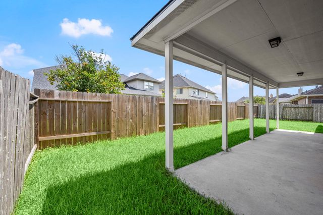 7803 Blue Lakes, Rosenberg, TX 77469