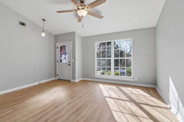 804 Bishopsgate Rd, Antioch, TN 37013