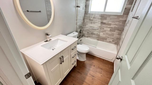 1627 Oak Berry Circle, Wellington, FL 33414