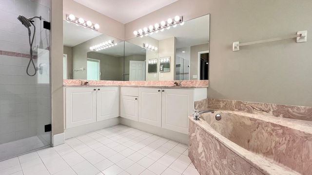 1627 Oak Berry Circle, Wellington, FL 33414