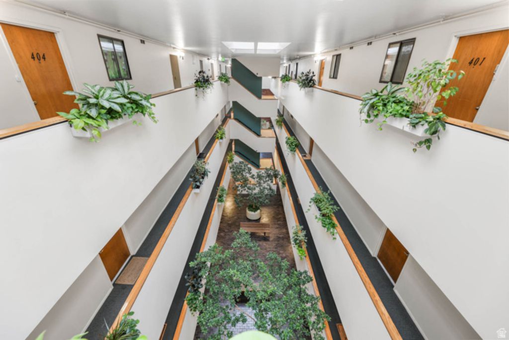 Image 28 of property listing at 845 E 100 S #201, Salt Lake City, UT 84102